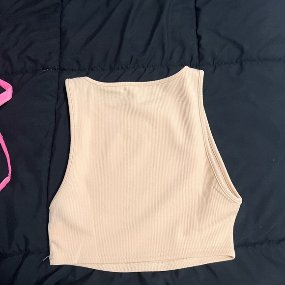 Princess polly basic crop - Picture 3 of 4